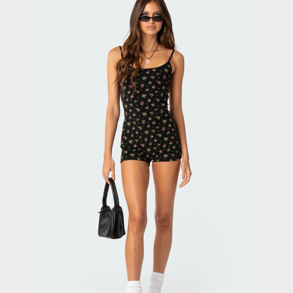 Black floral play suit open back